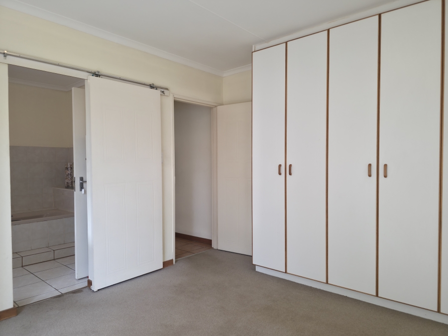 3 Bedroom Property for Sale in Wavecrest Eastern Cape